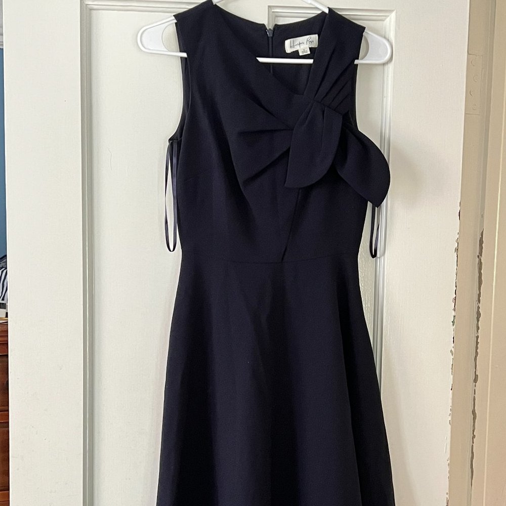 Sleeveless navy blue dress